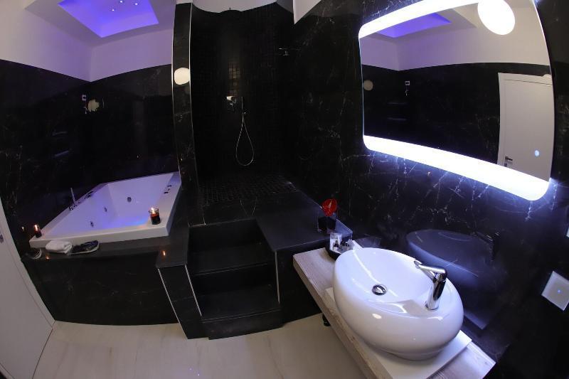 Mecla Suites Napels Buitenkant foto