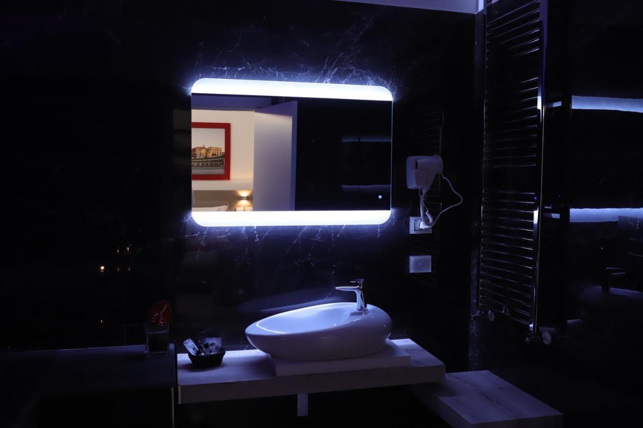 Mecla Suites Napels Buitenkant foto