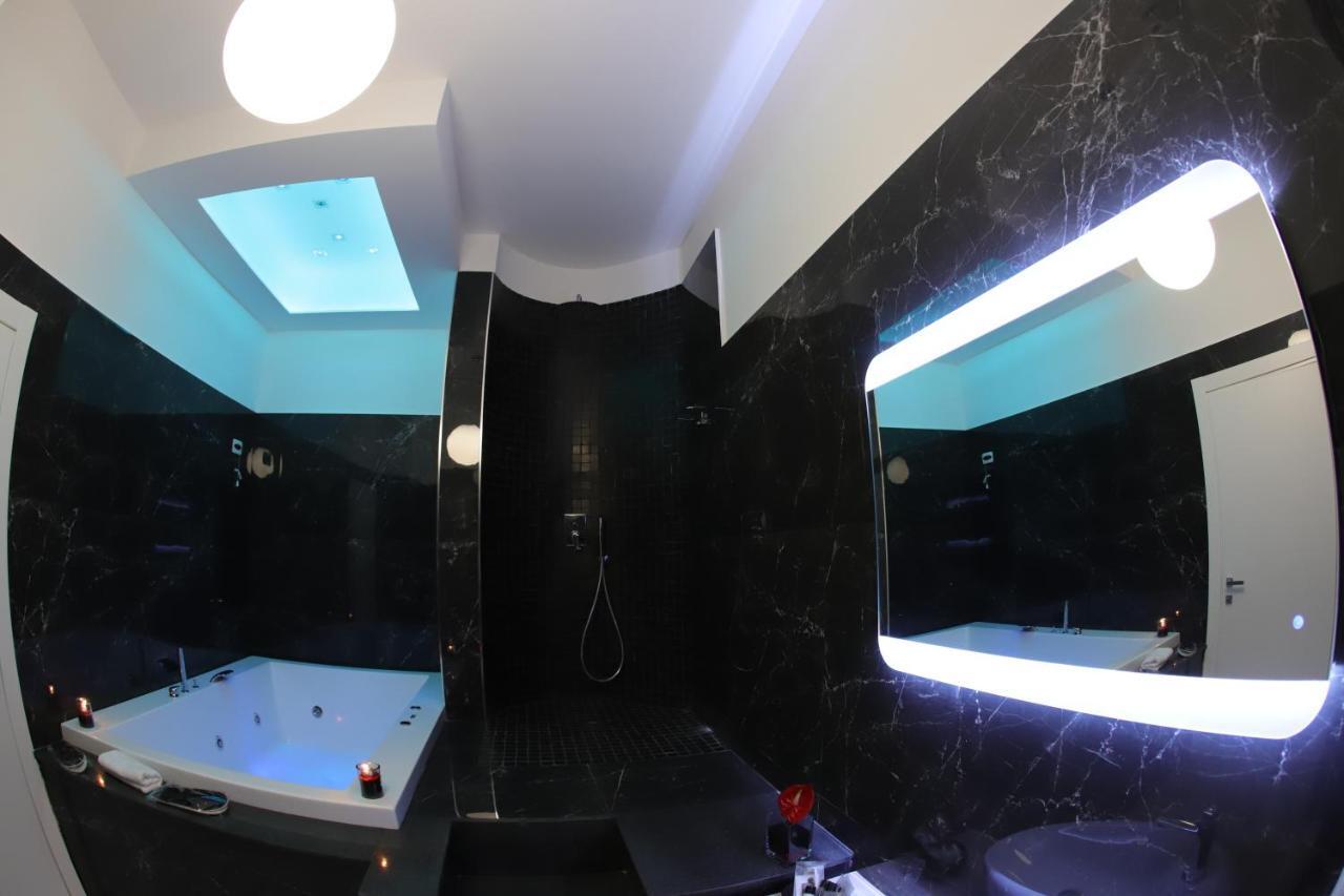 Mecla Suites Napels Buitenkant foto